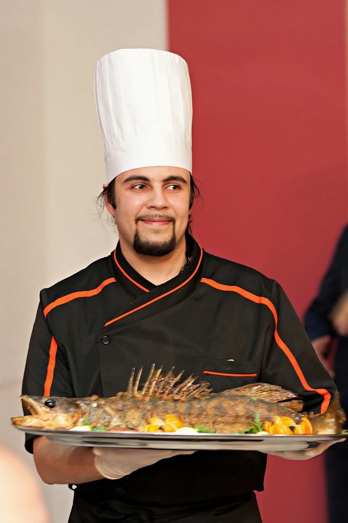 королевский шеф повар. повар у королевской семьи. Royal chef. Royal chef lady. Royal chef.